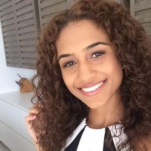 Meet your Posher, Sabrina